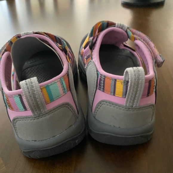 Keen Venice H2 Girls Youth Sandals- Like New, Size 1 - Picture 5 of 6